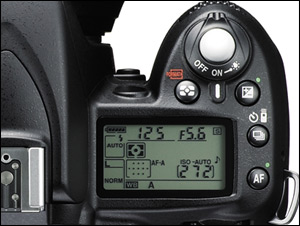 NIKON D90