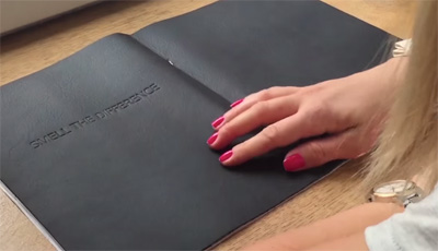 LG G4 - Smell The Difference leather ad