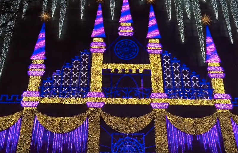 2015 Saks Fifth Avenue Holiday 3D Light Show