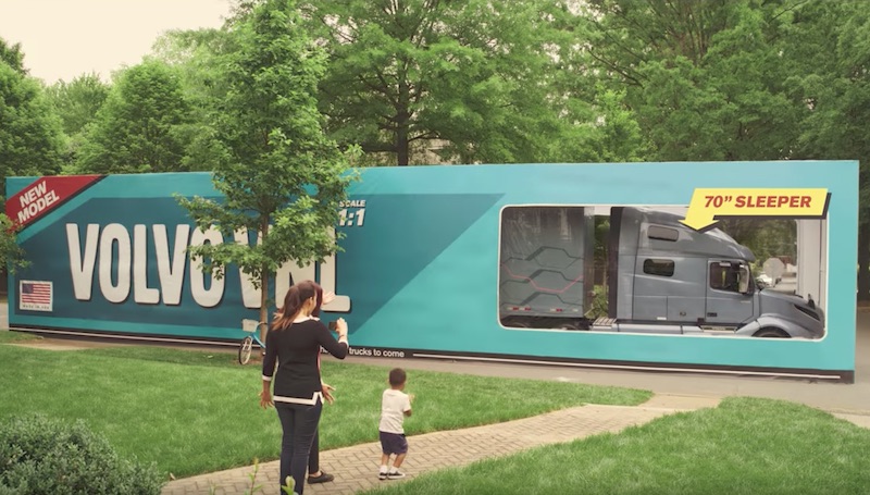 The new Volvo VNL - World’s largest unboxing