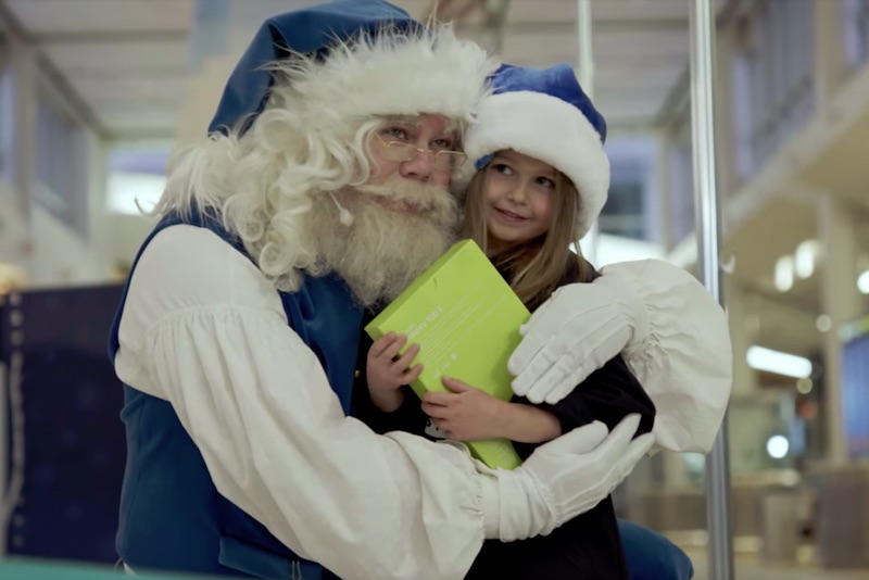 WestJet Christmas Miracle: 12 Flights of Christmas