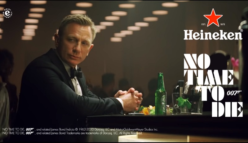 Daniel Craig vs James Bond