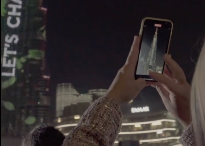 Burj Khalifa × H&M #LETSCHANGE #HM