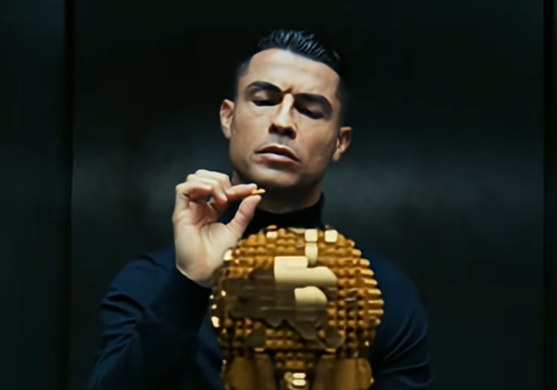 Everyone wants a piece | LEGO® FIFA World Cup™