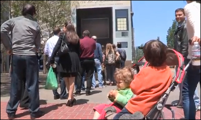 Giant Tourism BC Vending Machine comes to San Francisco