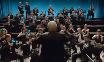 Un orchestre symphonique piège son public